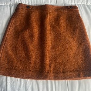 Never put it on. skirt !